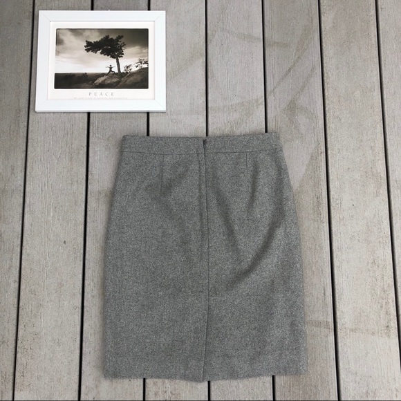 J. CREW grey, wool blend pencil skirt, size 00 - Picture 3 of 7